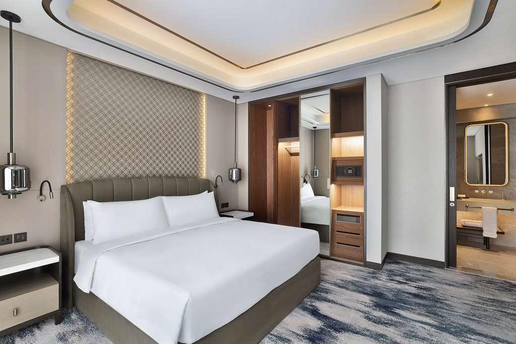 Embassy Suites By Hilton Dubai Business Bay Kamer foto