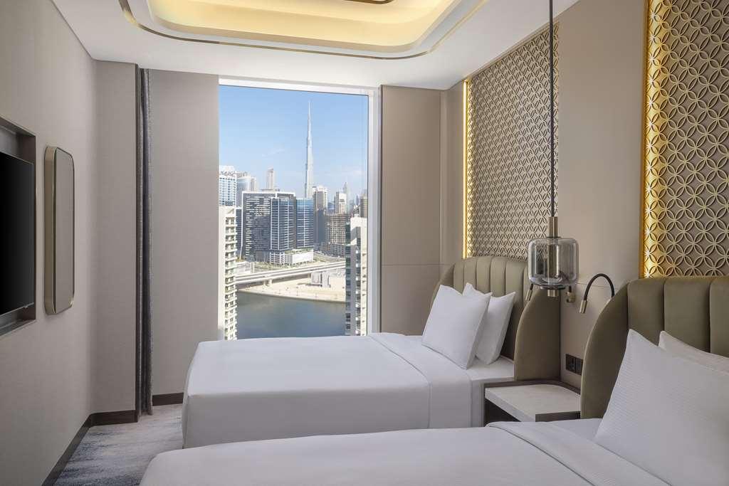 Embassy Suites By Hilton Dubai Business Bay Kamer foto