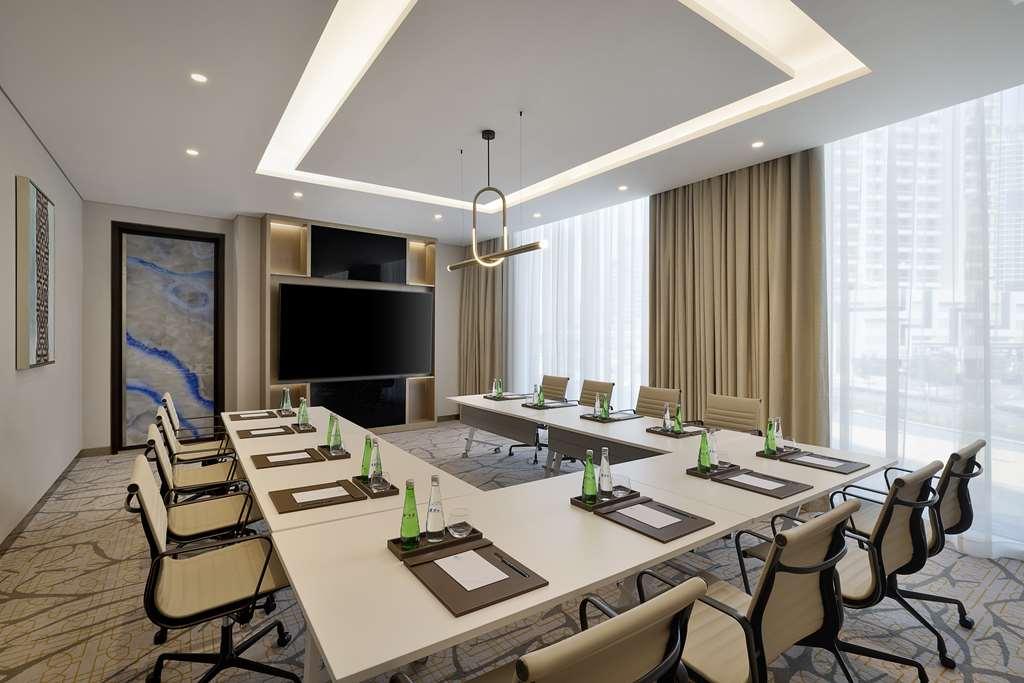 Embassy Suites By Hilton Dubai Business Bay Faciliteiten foto
